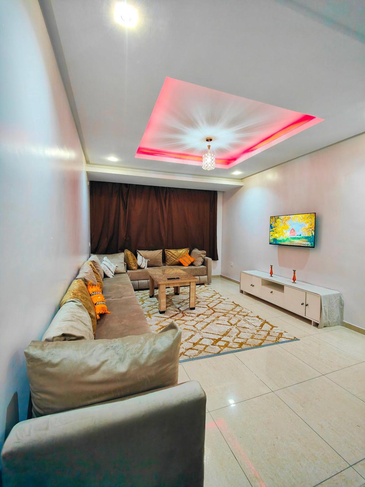 Large T3 Piscine Au Coeur D'agadir Appartement *